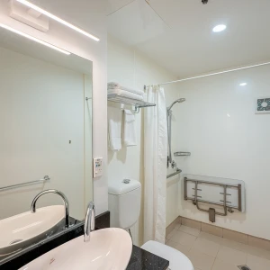 One Bedroom Apartments 